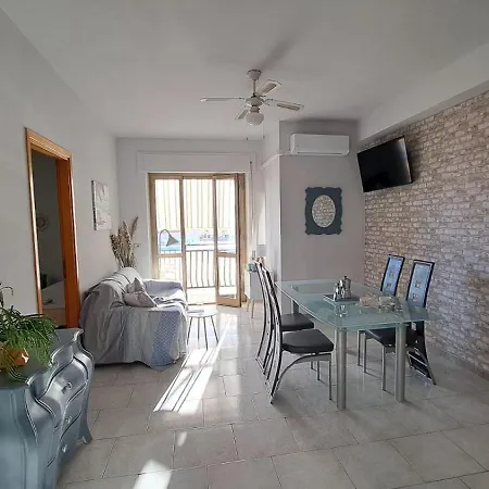 - Tocca Il Mare Marina di Strongoli