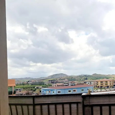 - Tocca Il Mare Apartment