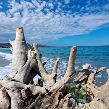 - Tocca Il Mare Apartment *