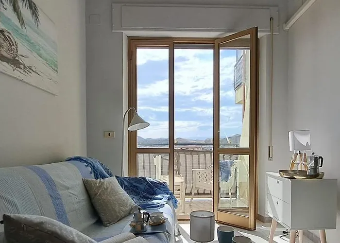 - Tocca Il Mare * Marina di Strongoli